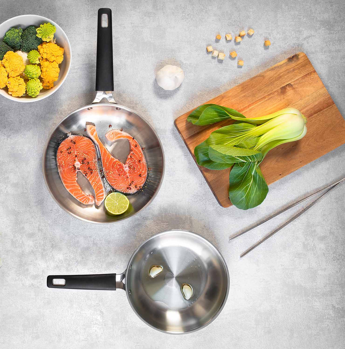 Basic stainless steel - set of 2 pans 20/24 cm