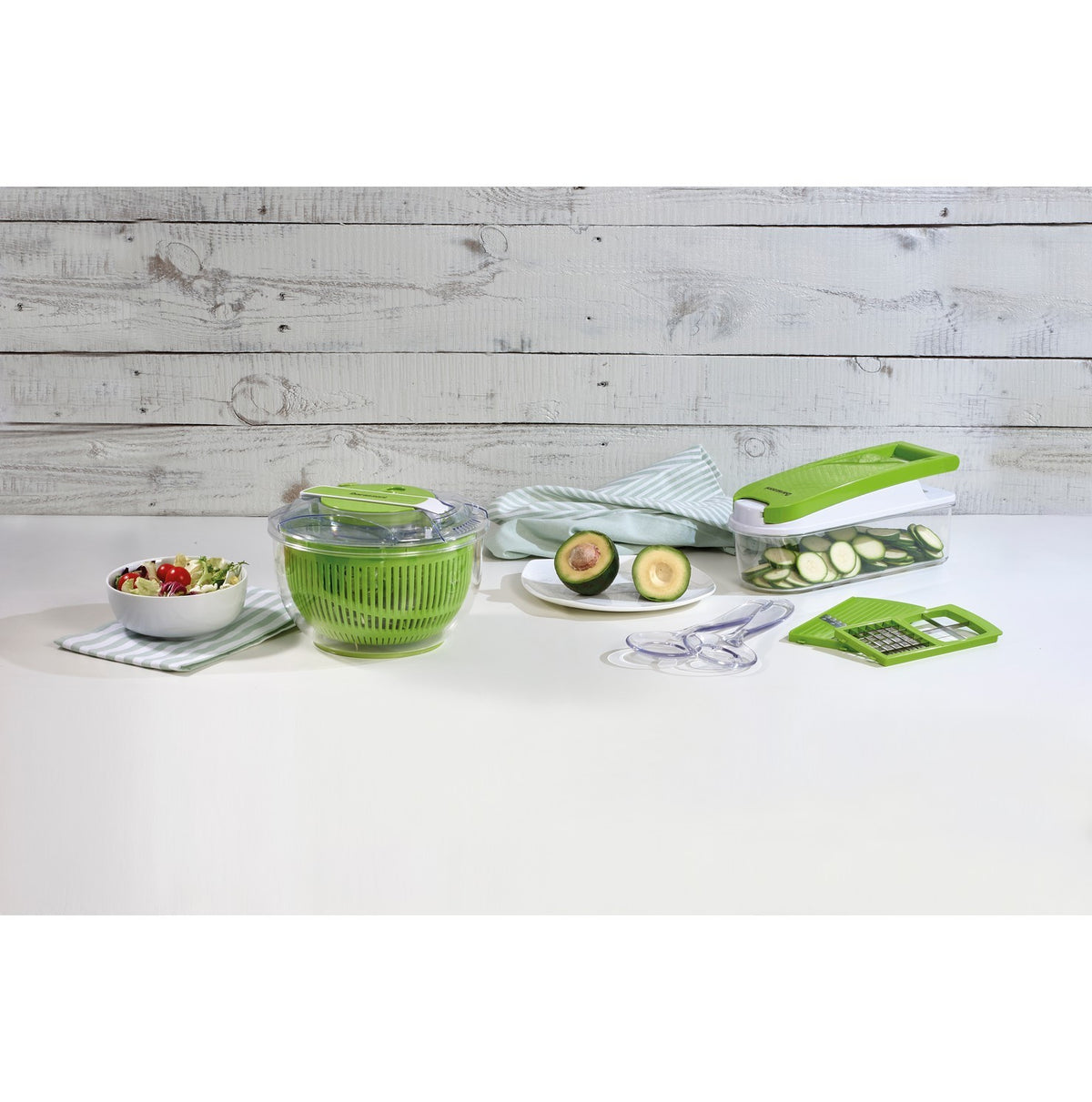 Spiral vegetable slicer