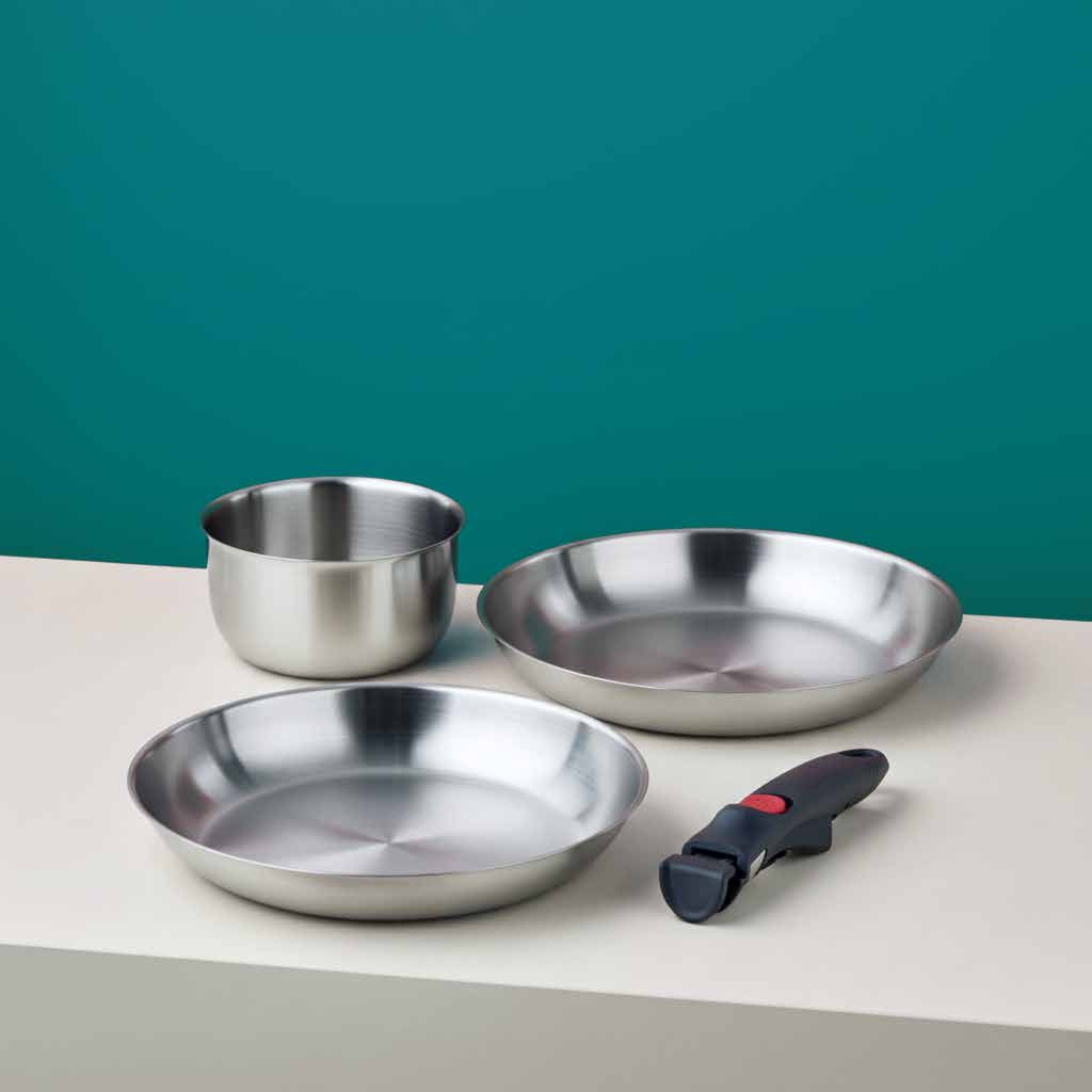 Inox Facile stainless steel cookware with removable handle